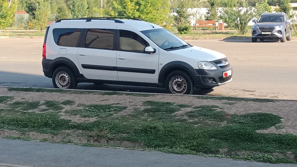 Продам Ларгус в отличном состояний