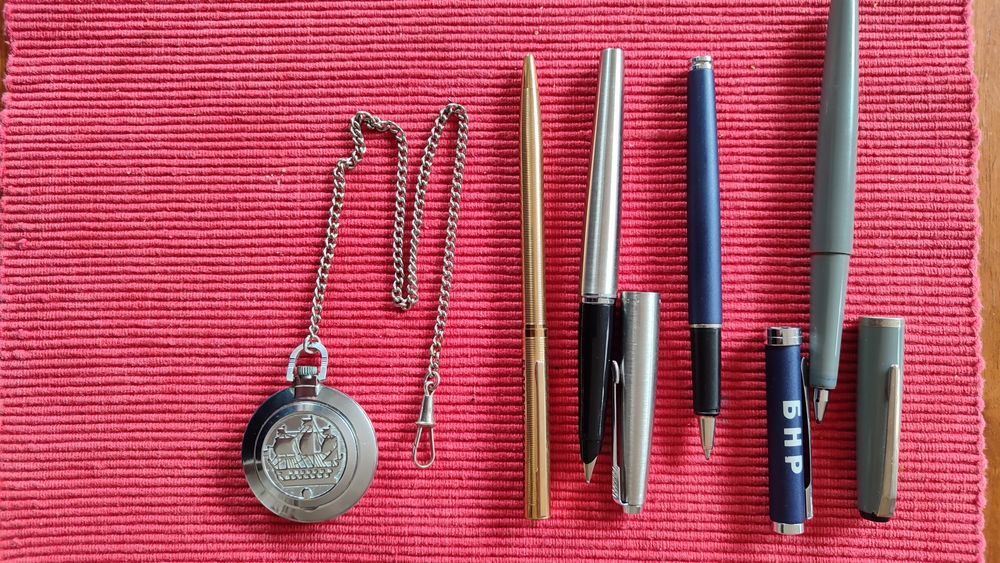 Parker, raketa, pelikan, senator