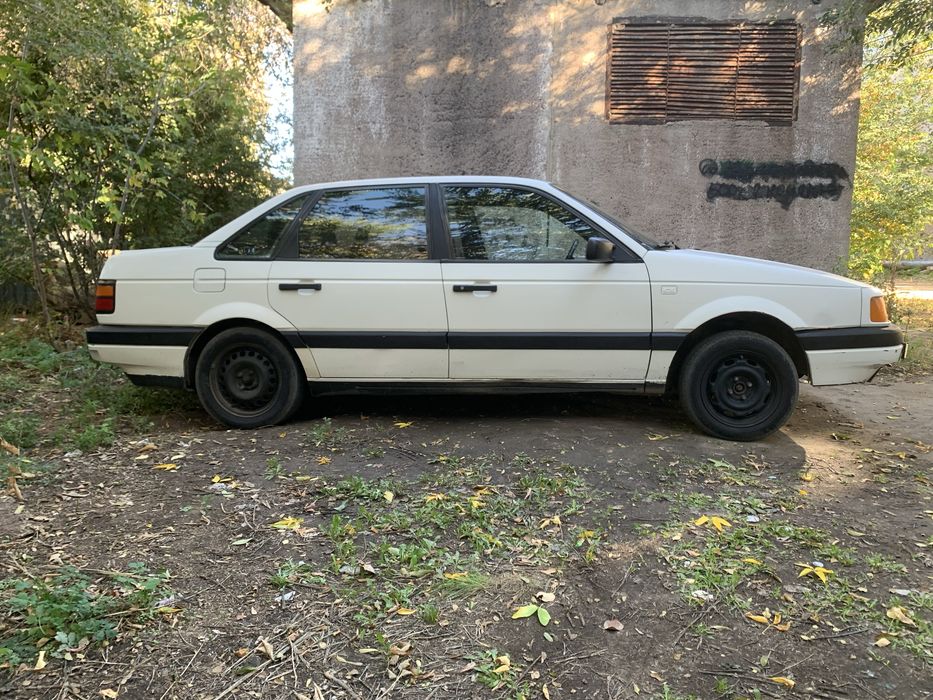 Пассат б3 1’8  мона гур