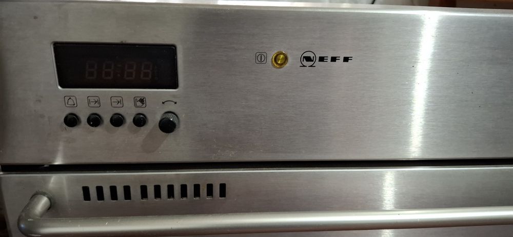 Фурна за вграждане Neff