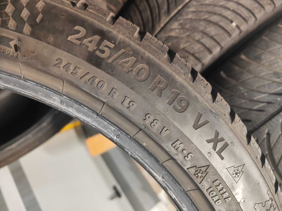 2бр.зимни гуми 245/40/19 Continental