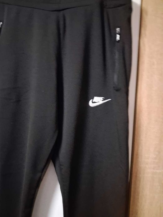 Чисто нов спортен екип дамски