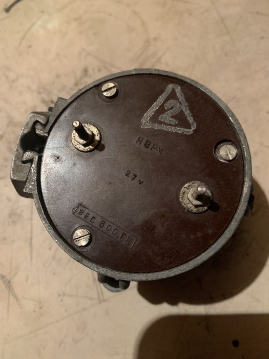 Часы танковые на ходу