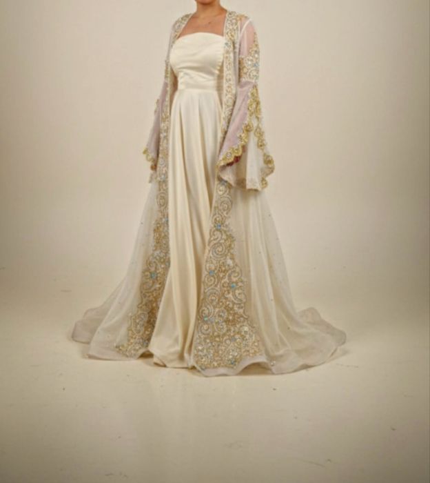 Красивое платье  на узату