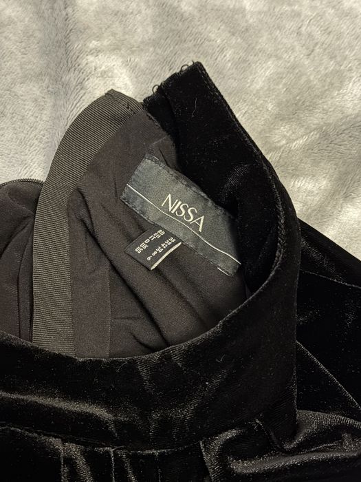 Rochie Nissa neagra catifea paiete midi marimea 38 guler  Revelion