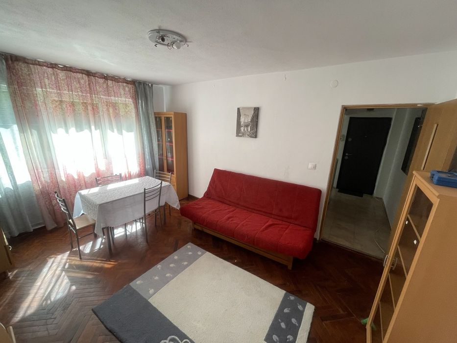 Inchiriez apartament 2 camere in Bistrita, str Artarilor( zona Decebal).