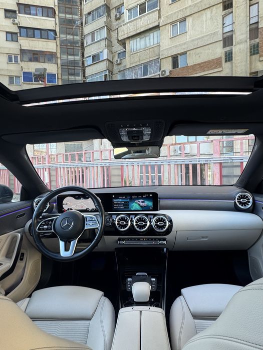 Mercedes CLA 180 / Automat / Distronic / Panoramic