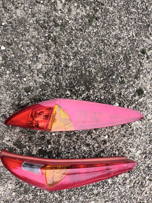 ляв и десен стоп за фиат пунто с 3 врати FIAT PUNTO