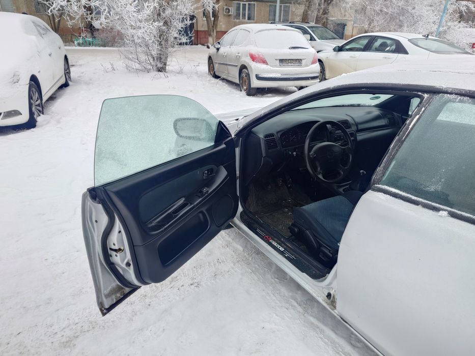 Продам в рассрочку Мазда 323F