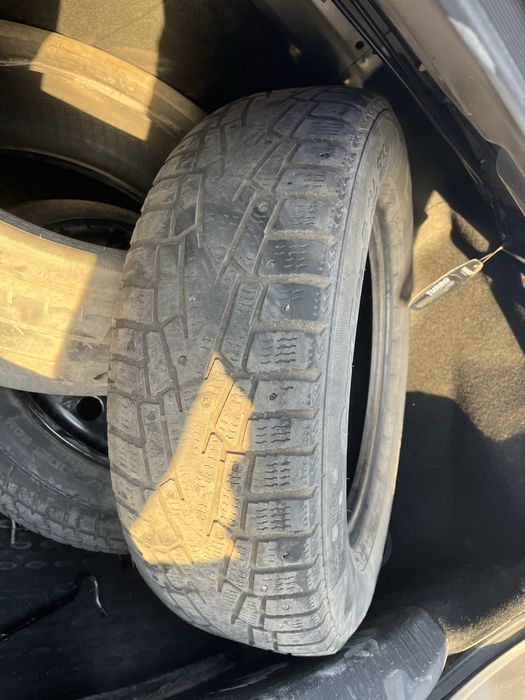 Покрышка на авто r15