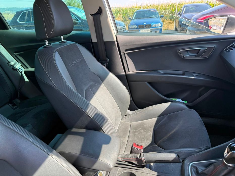 Dezmembrez Seat Leon 3 FR 2014 hatchback alb lb9a 2.0 tdi CKFC
