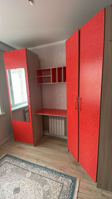 Продам гарнитур для детской