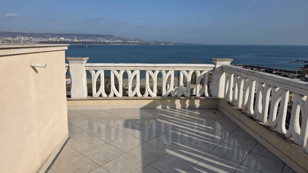 Двустаен апартамент с 50 кв.м тераса – Varna South Bay