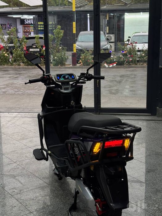 Elektro skuter 70km 70 tezli