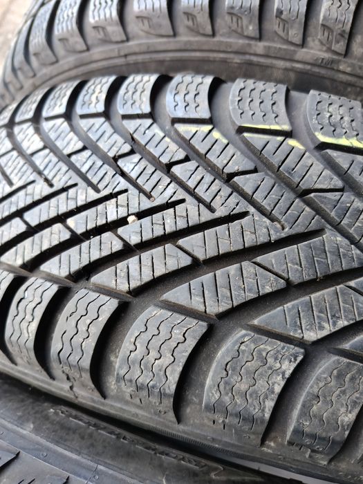 Зимни гуми -15цола -195/65-1бр.-65лв."PIRELLI"