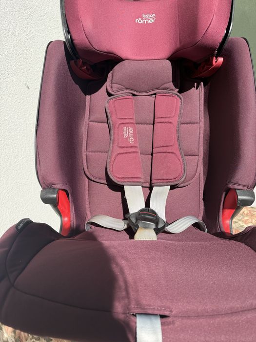 Scaun auto pentru copii Britax Romer - Advansafix IV R, 9 luni - 12 ani Burgundy Red