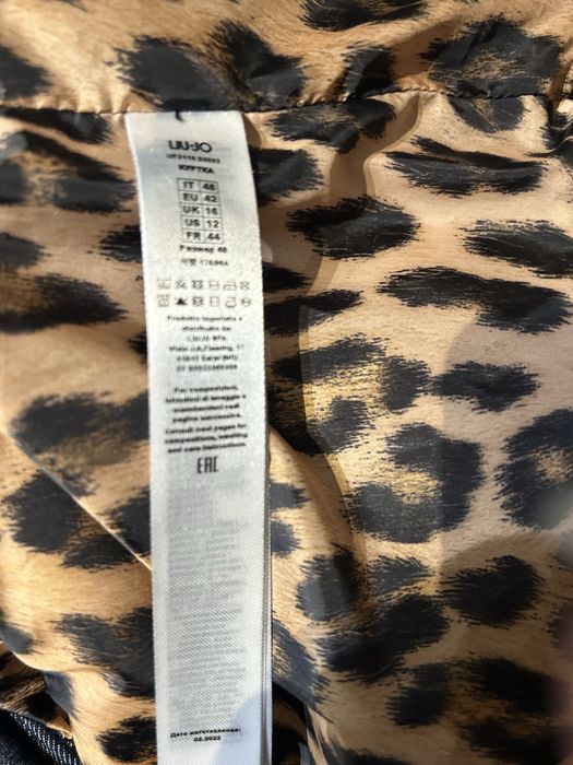 яке Liu Jo – тъмно син деним, размер 48