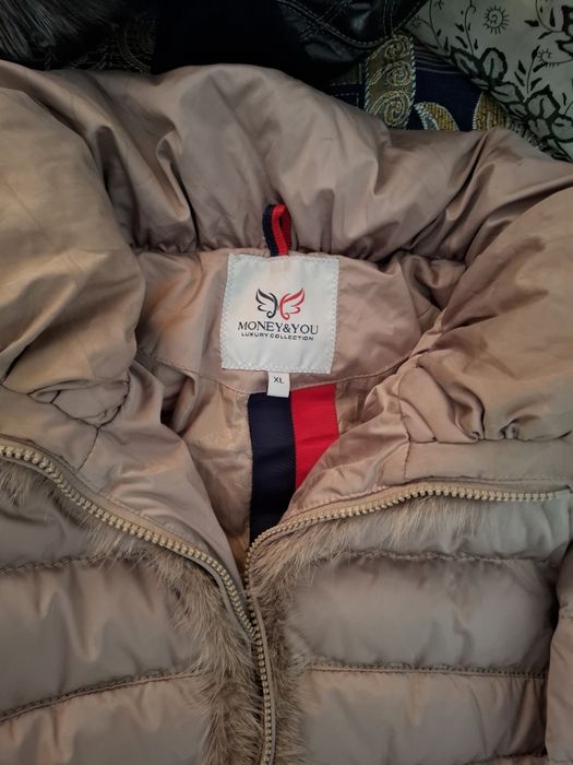 Куртка в отличном состоянии