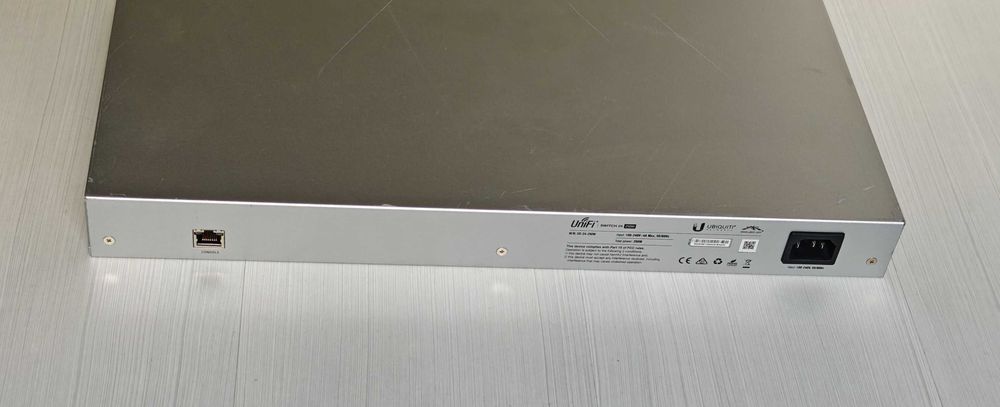 24 портов PoE switch Ubiquiti Unifi US-24-250W