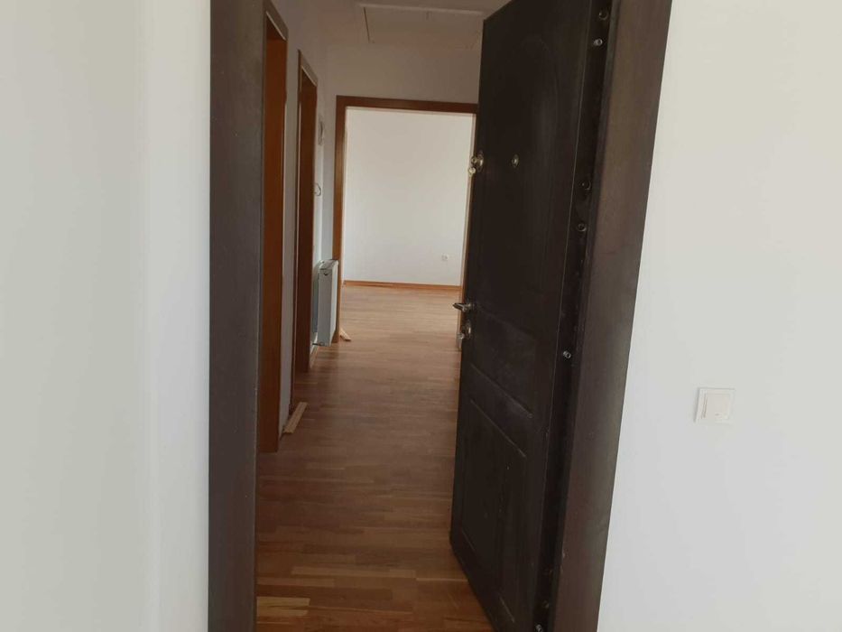 Inchiriez apartament