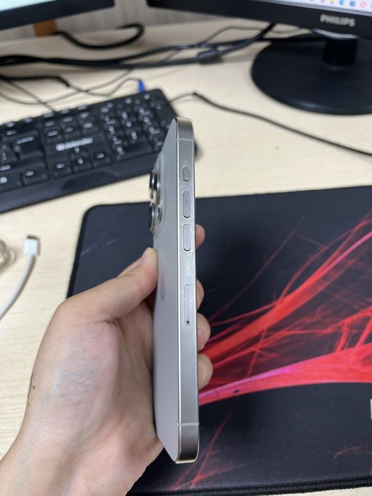 Iphone 15 pro,256gb,metalic