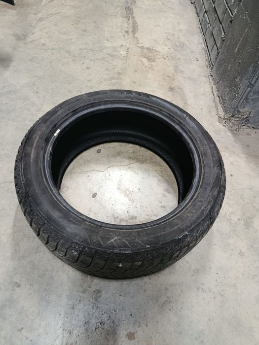Продам шины 245/50 R20