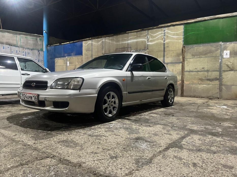Subaru legacy 1999 4 wd