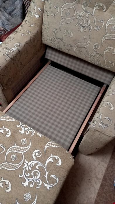 Кресло, раскладное.Есть два кресла каждое ,в отличном состоянии