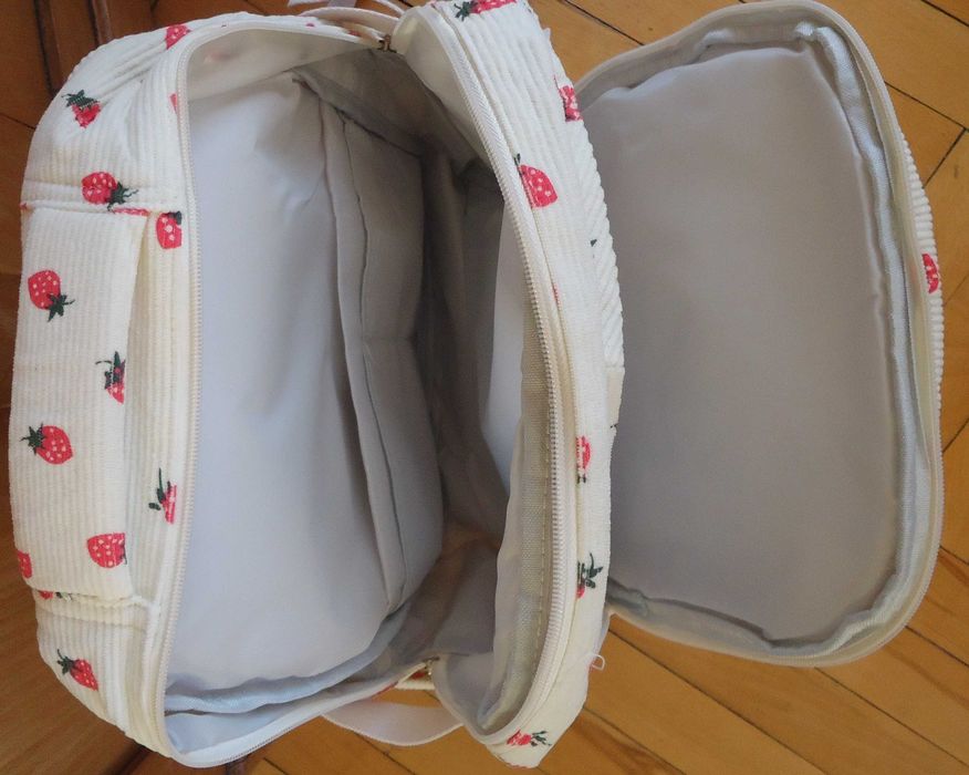 Раници - 2 броя - туристическа и велурена(кадифе)