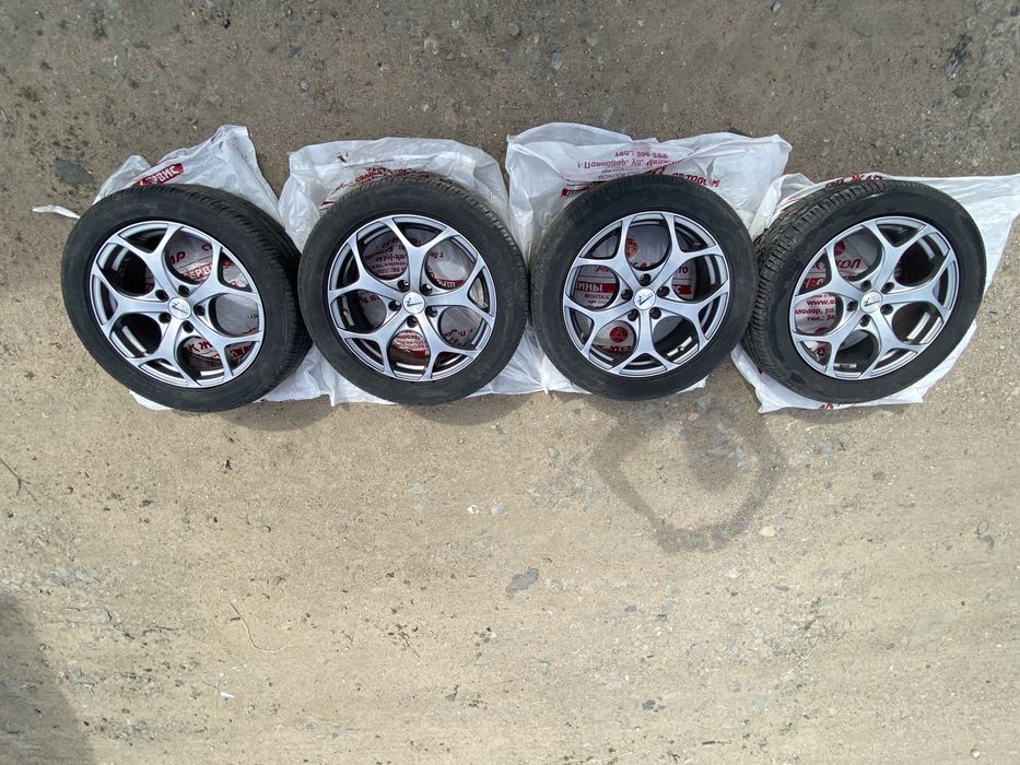Продам шины и диски. (КОМПЛЕКТ)
