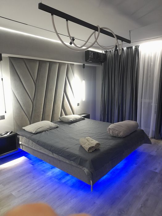 ВокзалОдин час3000 ночь13000