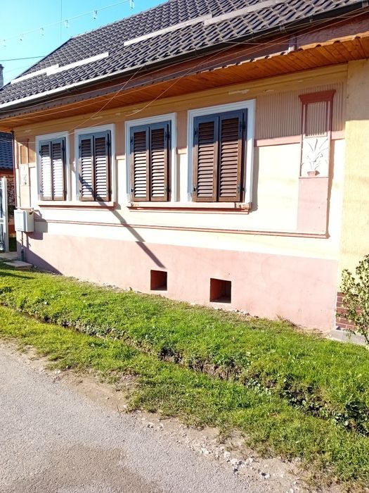 Uși exterior, interior și geamuri