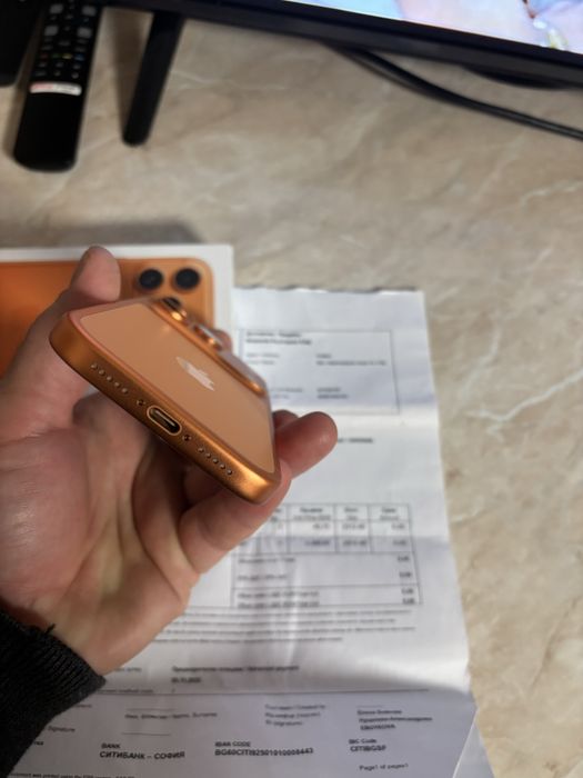 Iphone 17 pro  с гаранция