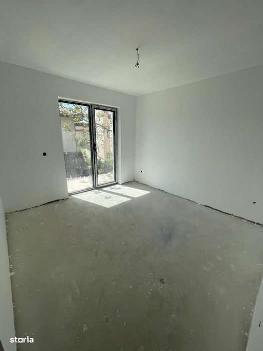 Casă 4 camere | Poartă electrică | Încălzire în pardoseală