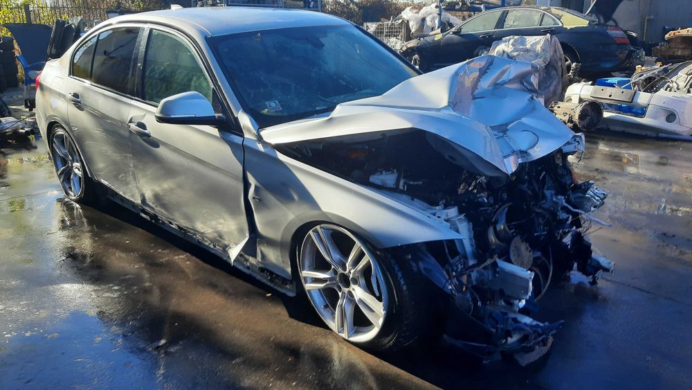 Dezmembrez bmw seria 3 f30 facelift 320d b47 190cp ad-blue m-pack/stop