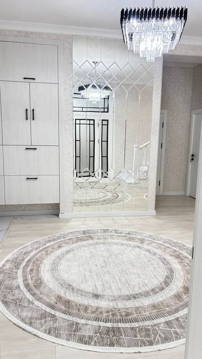 Сдаётся  двух  этажный, коттедж,таунхаус, дом в элитном районе