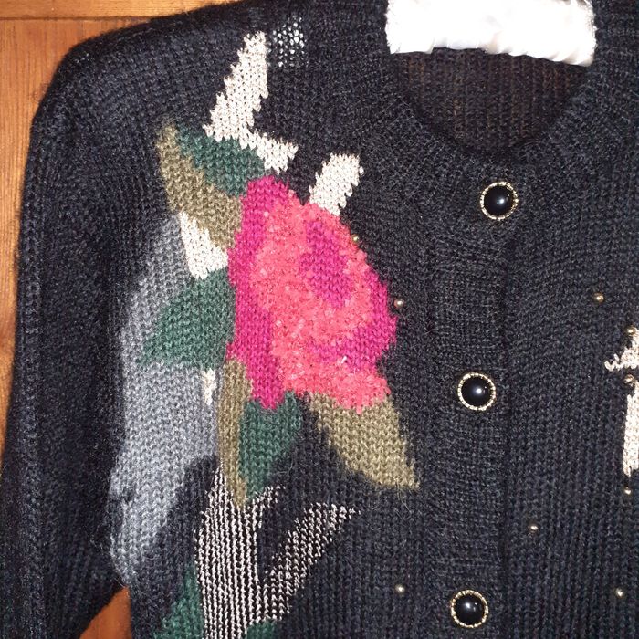 pulover / cardigan din mohair  tricotat manual