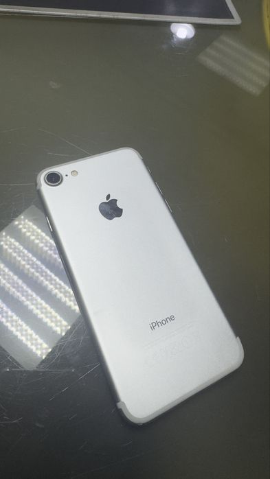 Продам Iphone 7 32GB