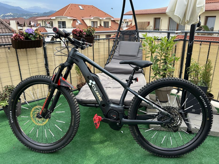 Bicicleta electrica cube hibrid 500