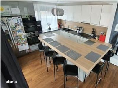 Vilă exclusivistă | Piscină interioară | Teren 2.000 mp | Turnișor