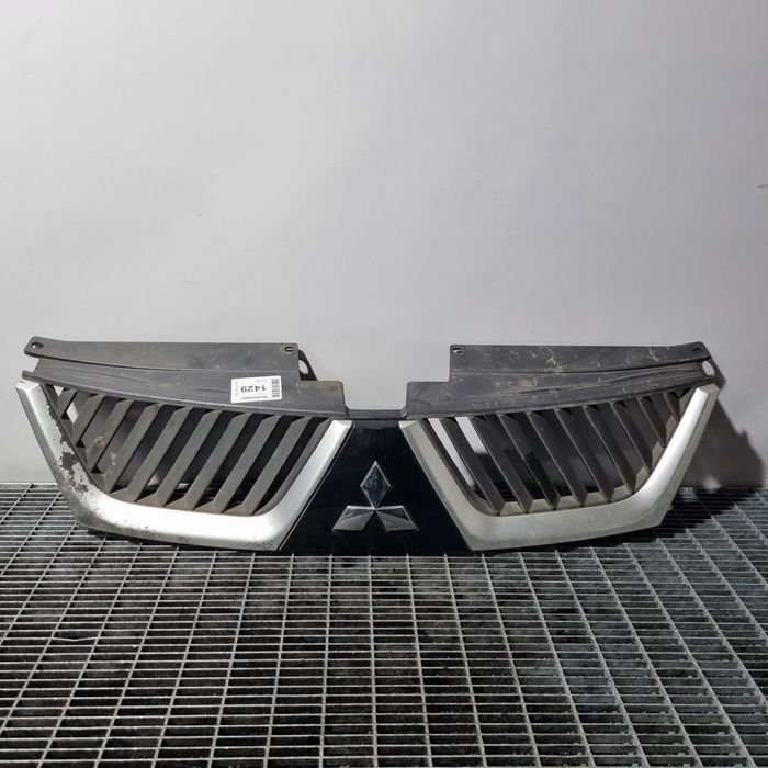 Grila fata Mitsubishi Outlander 2009 - 2012 (1429)