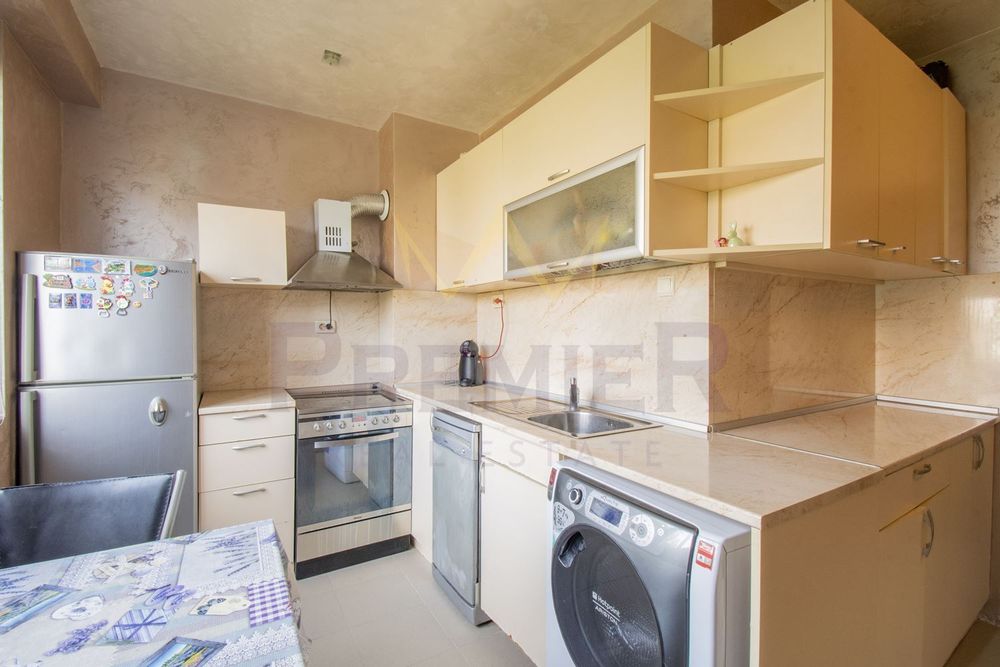 Продава се Двустаен апартамент в Перник, Изток - 61 кв.м за 1394 €/кв.м - Снимка #6