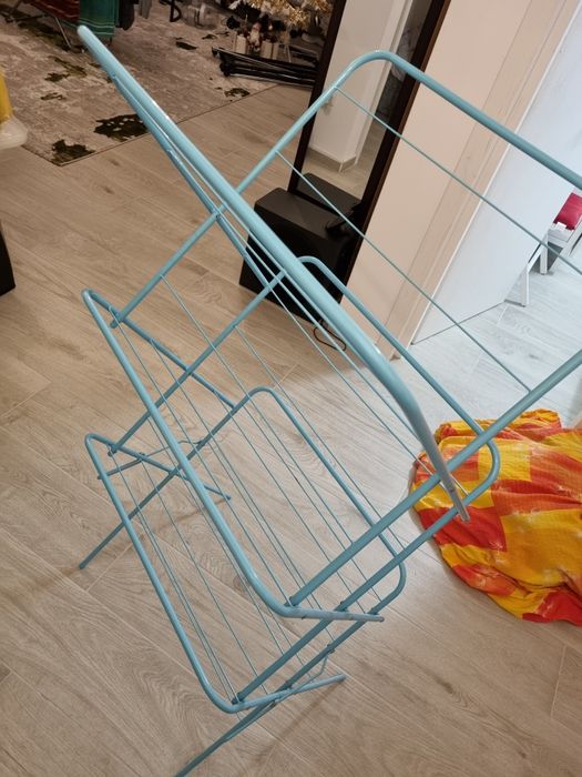 Uscator rufe pliabil, foarte rezistent, aproape nou