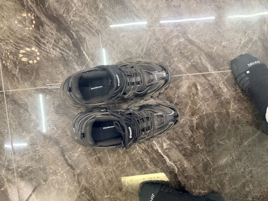 Balenciaga track 2