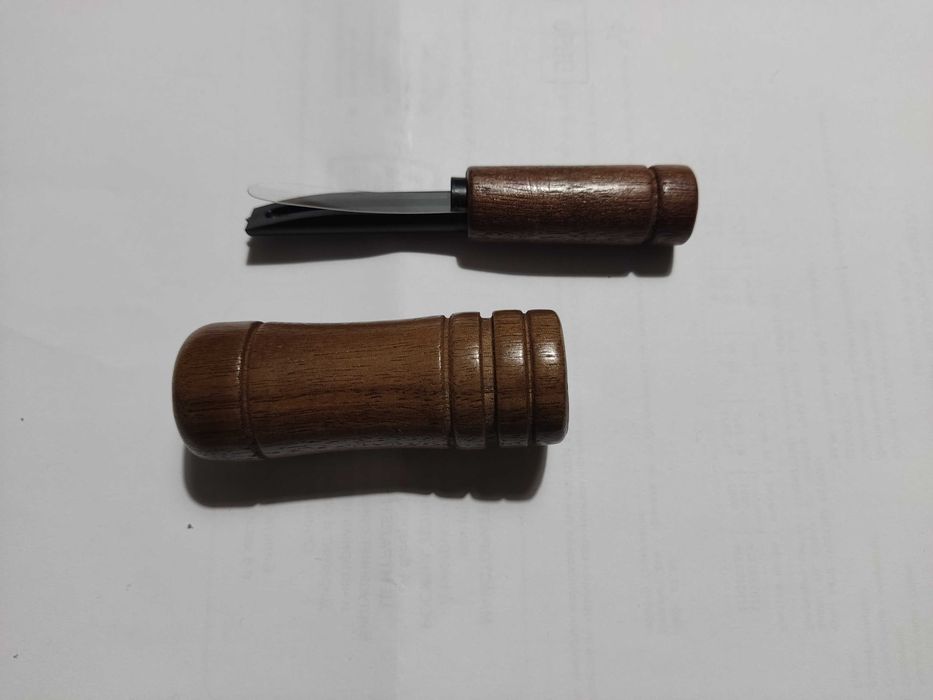 Продавам свирка за патица - различни видове