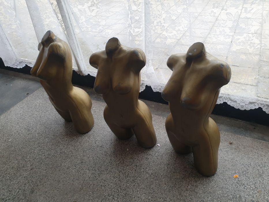 Манекени за магазин