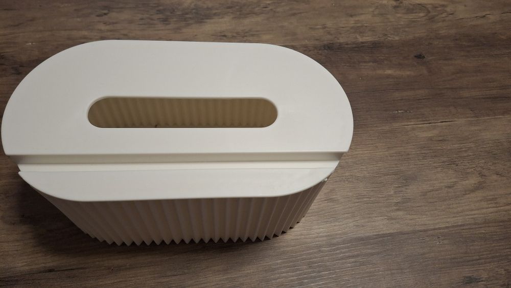 Кутия за скриване на кабели