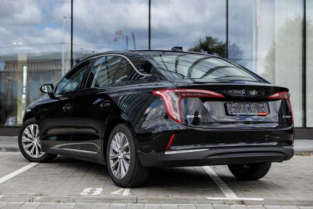 Hongqie  E-QM5 450 km pod zakaz