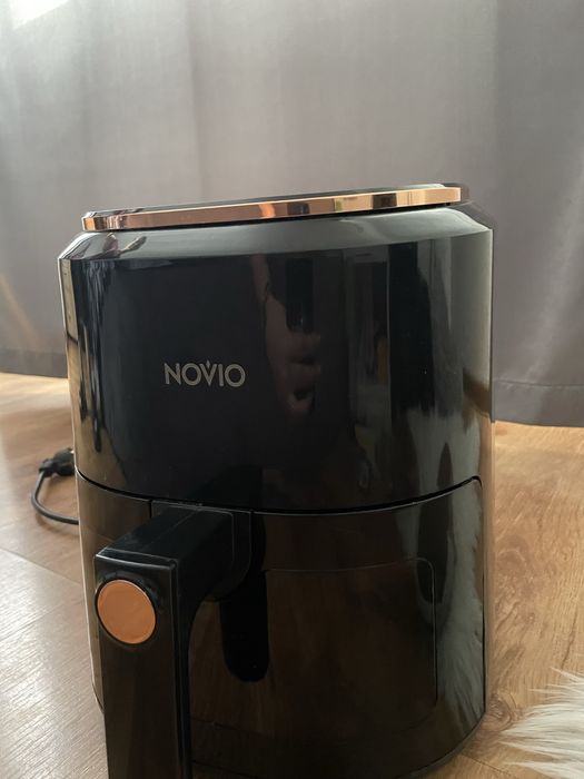 Friteuza cu aer cald