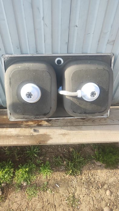 Мойка на кухню.